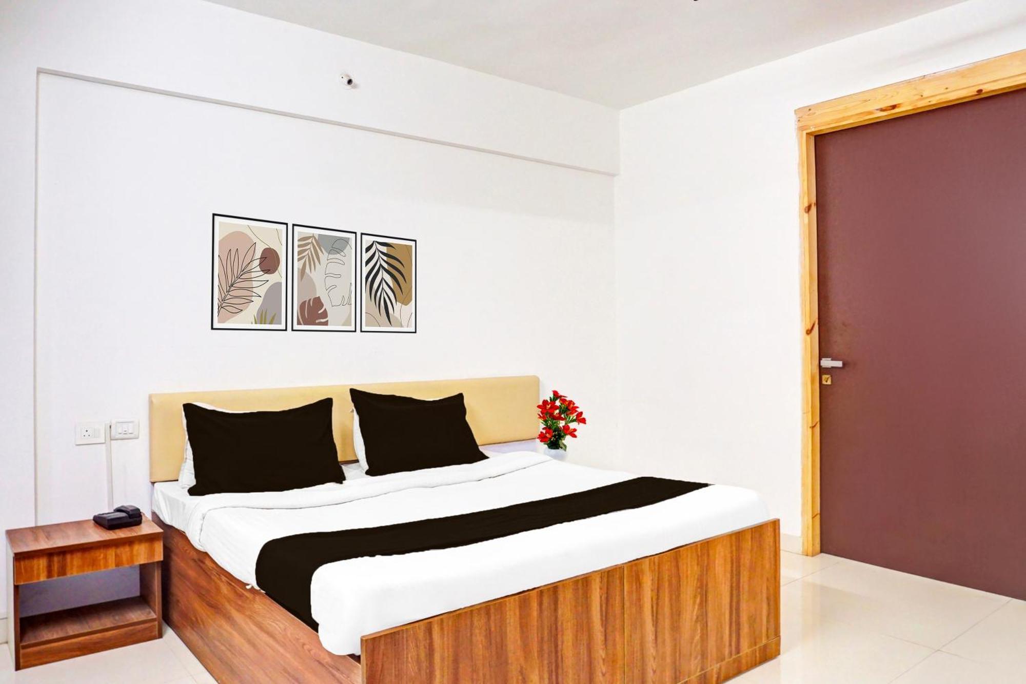 Super Collection O Baner Formerly Seven Hills Dapuri Bagian luar foto
