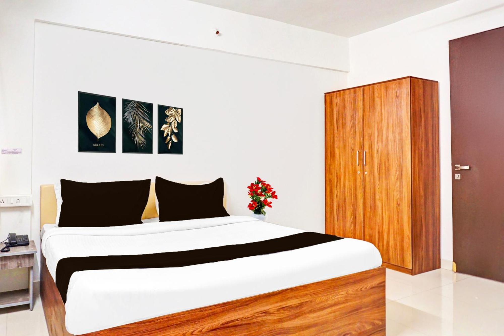 Super Collection O Baner Formerly Seven Hills Dapuri Bagian luar foto
